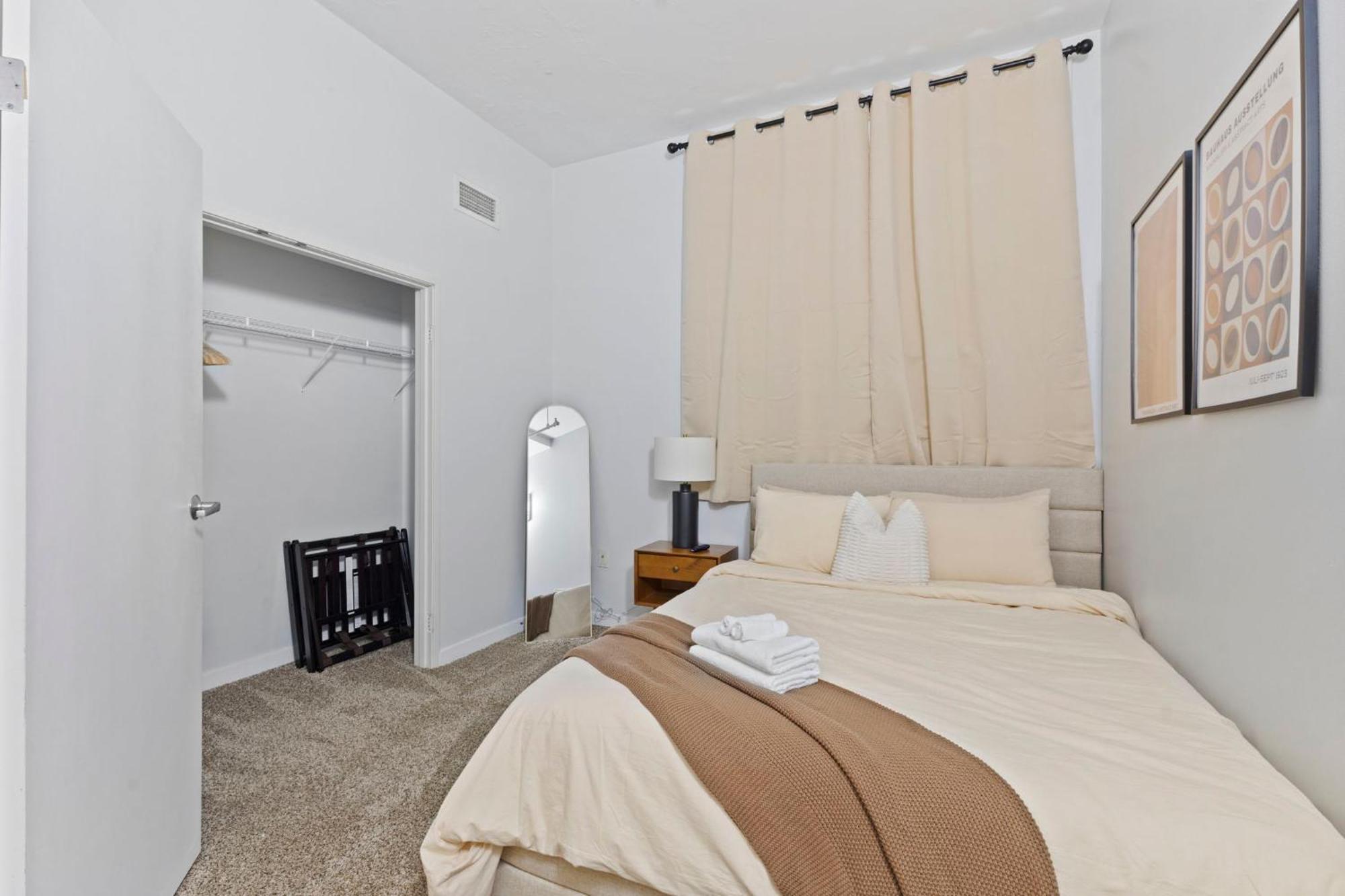 Indy Loft - Monument Circle - Sleeps 7 - Convention Walkable Apartment Indianapolis Exterior foto